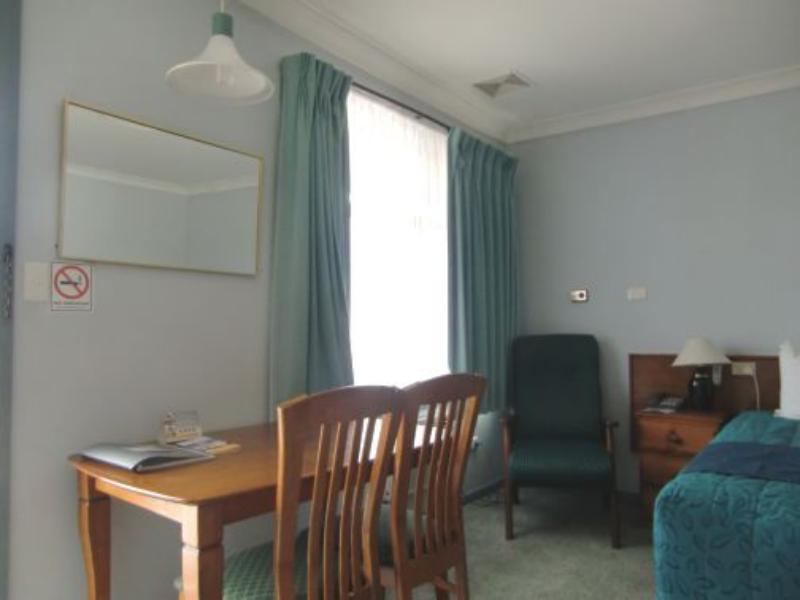 Castle Motel Bairnsdale Δωμάτιο φωτογραφία